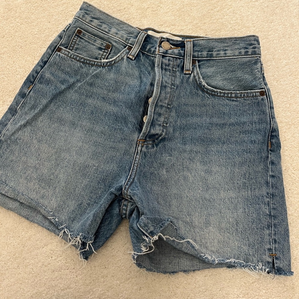 denim forum yoko mid thigh shorts size 26